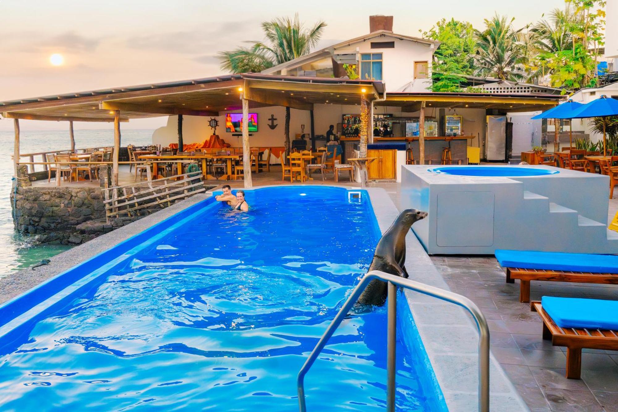 Hotel Solymar Puerto Ayora  Exteriér fotografie