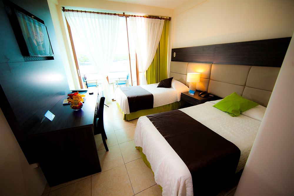 Hotel Solymar Puerto Ayora  Exteriér fotografie
